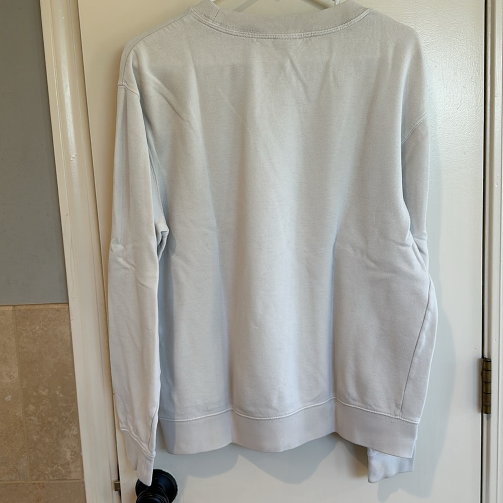 VS Pink Sweatshirt - Picture 2 of 2